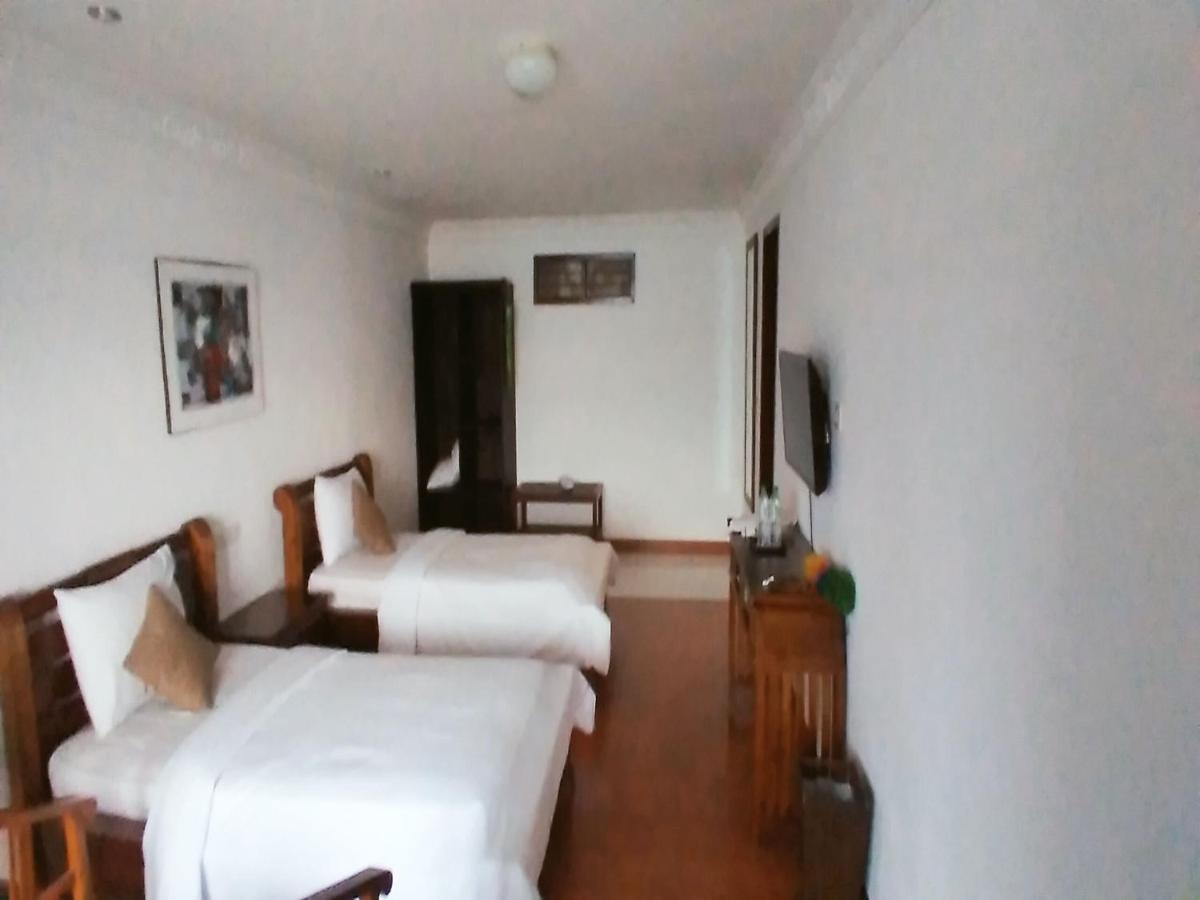 Toledo Inn Tuk Tuk Luaran gambar