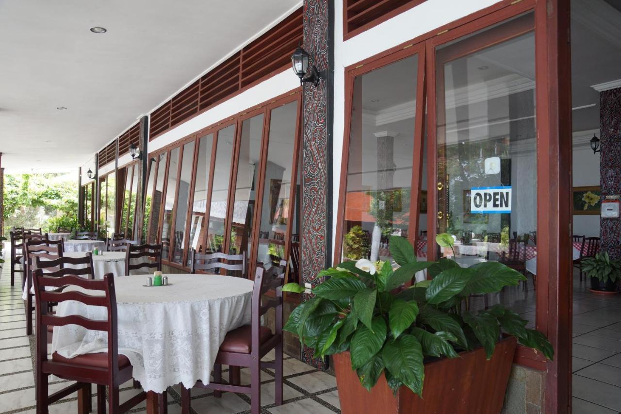 Toledo Inn Tuk Tuk Luaran gambar